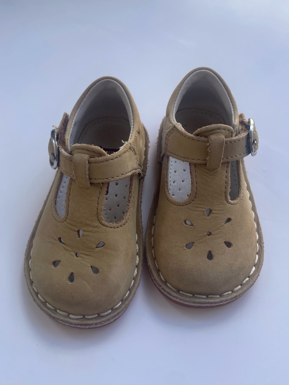 L'Amour Toddler/Little Girls' T‑Bar Dress Shoes in Tan